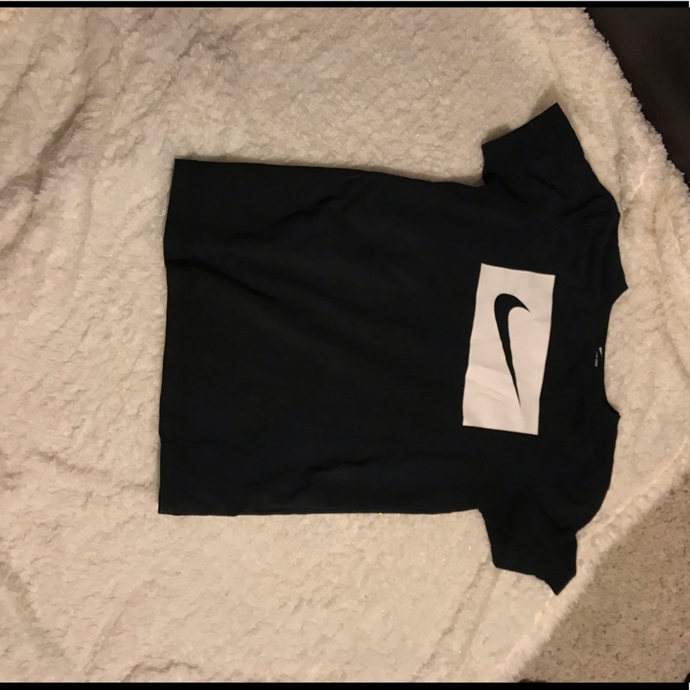 Nike tee